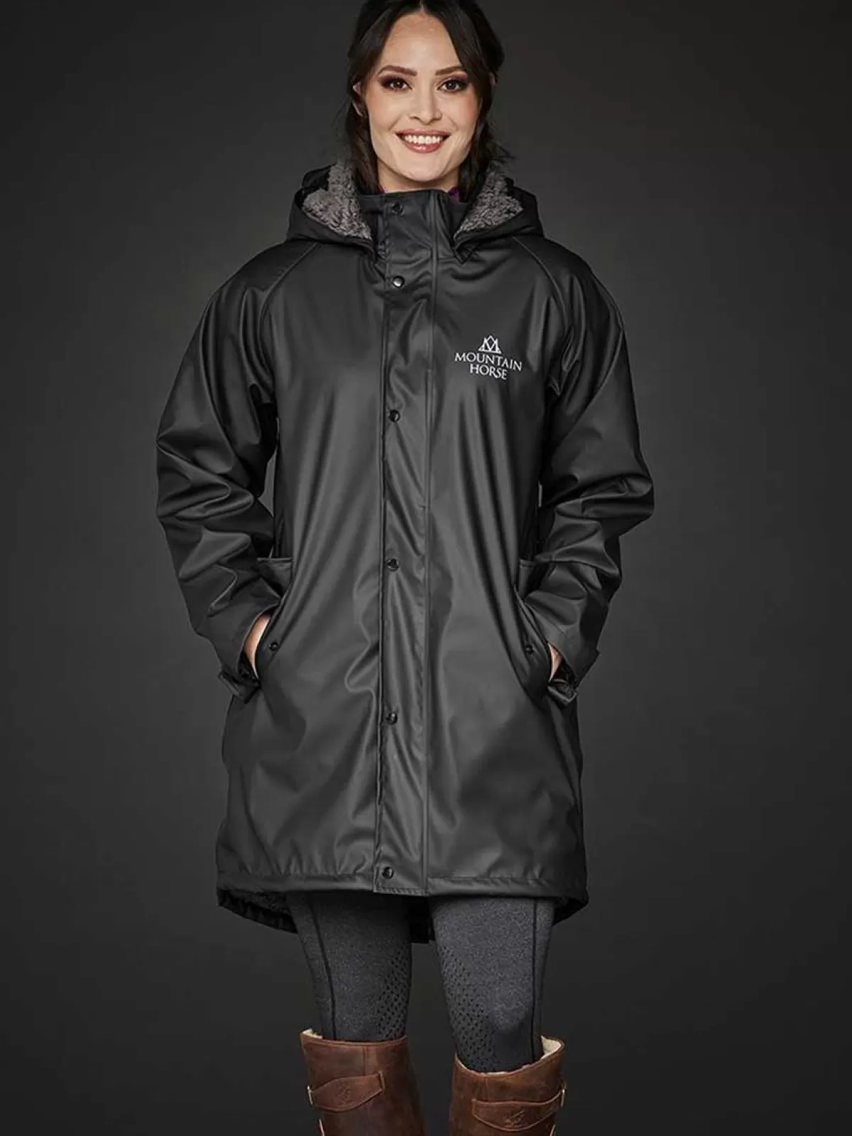 Store Mountain Horse Spirit Raincoat - Black