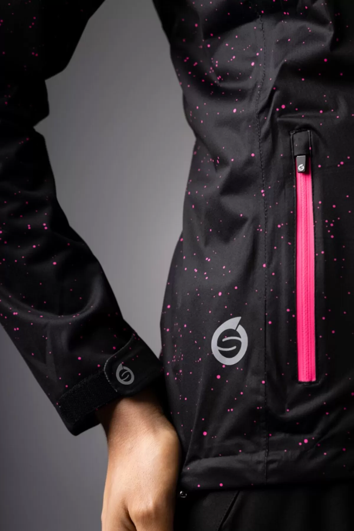 Outlet Sunderland Ladies Whisper Dry Tech-Lite Waterproof Golf Jacket - 4 Colour Options